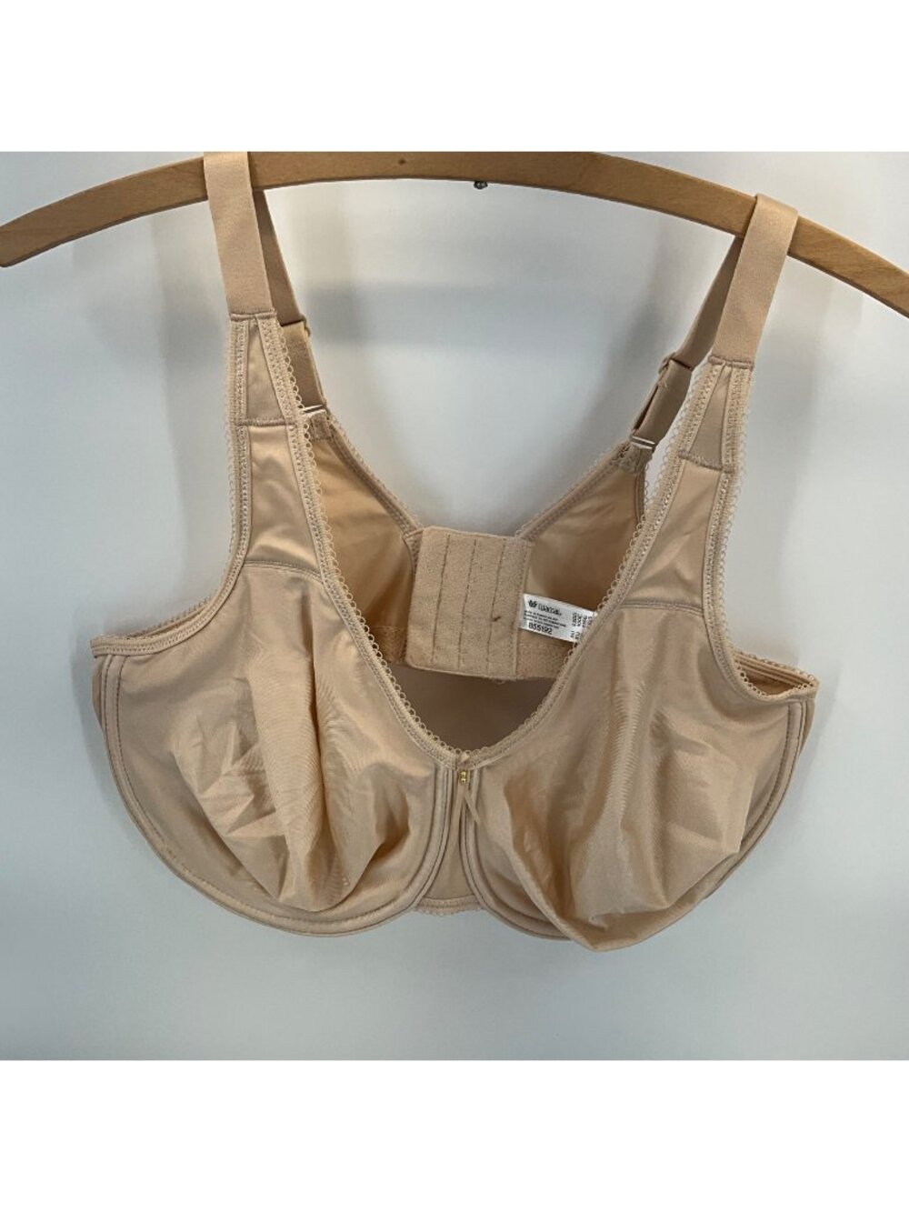 Wacoal Beige Full Coverage Underwire Bra 44DD Womens Adjustable Straps Hook & Ey
